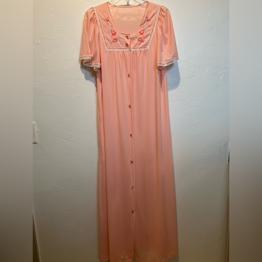 Vintage Pink Full-Length Robe with Flutter Sleeves and Decorative Yoke
